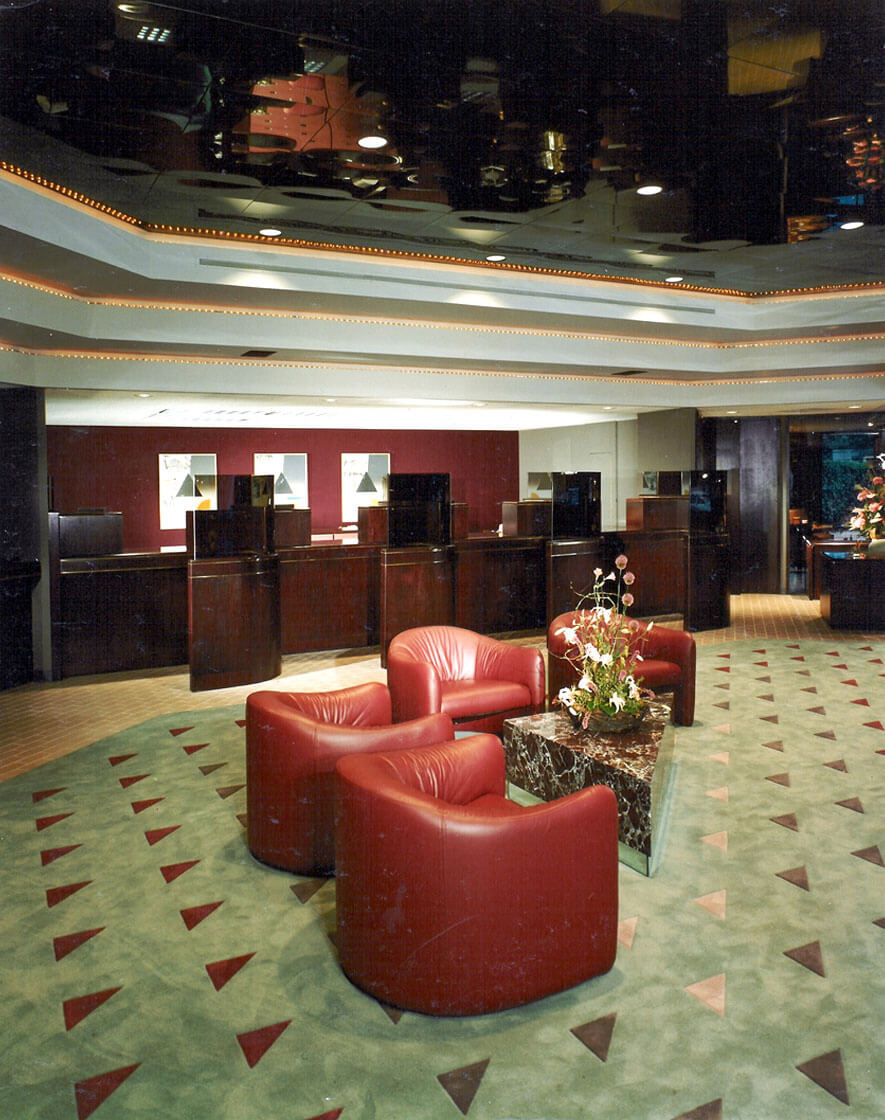 1st Professional Bank (LA Design)